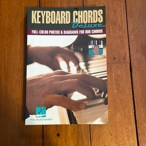Keyboard Chords Deluxe how to play piano book